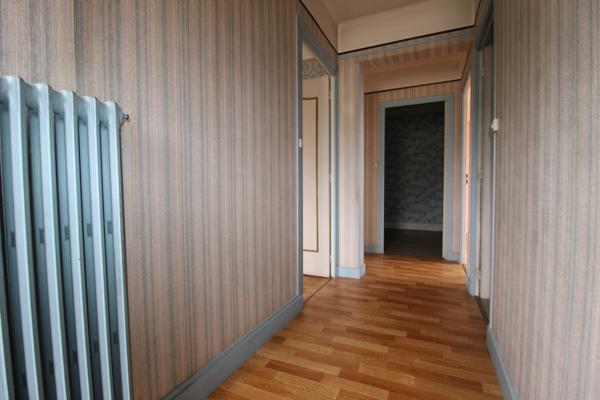 Nevers (58000) À Vendre – Maison mitoyenne avec sous-sol à Nevers