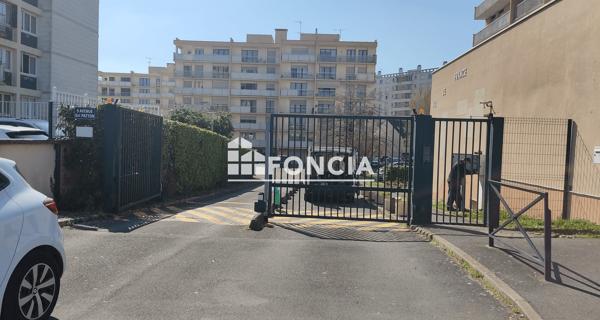 Location Parking - Melun 77000