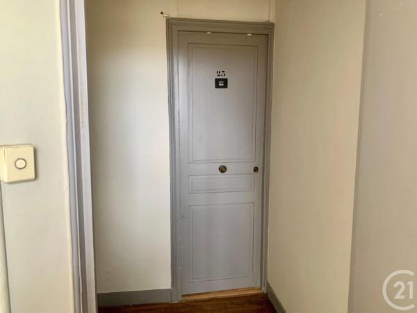 à vendre  65 m 2   PARIS  - 75006