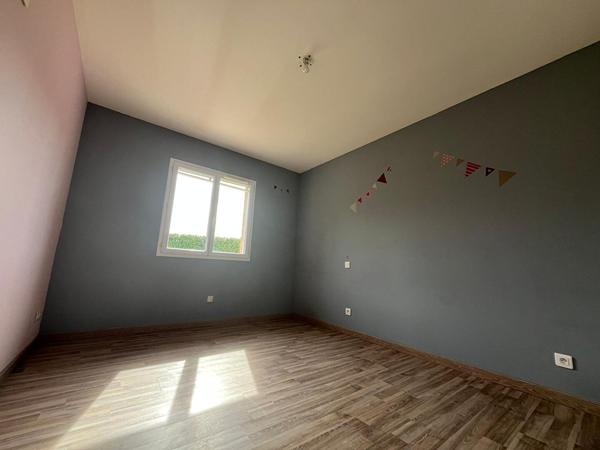 Maison de 111m² avec 4 chambres, garage et piscine sur la commune de Rabastens !