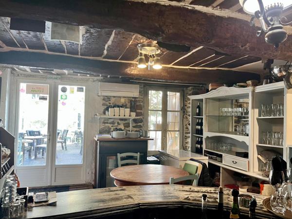 Restaurant 60 places en terrasse 60 en intérieur + Grand appartement URGENT