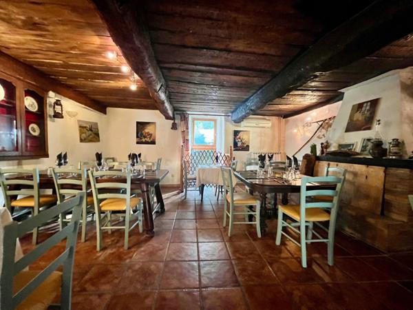 Restaurant 60 places en terrasse 60 en intérieur + Grand appartement URGENT