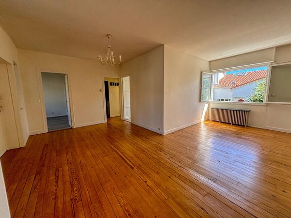 17200 ROYAN ensemble de deux appartements