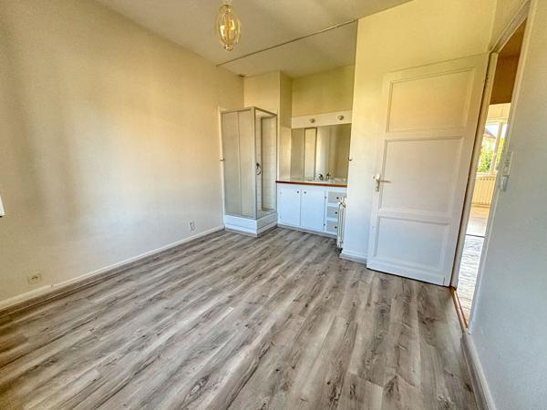 17200 ROYAN ensemble de deux appartements