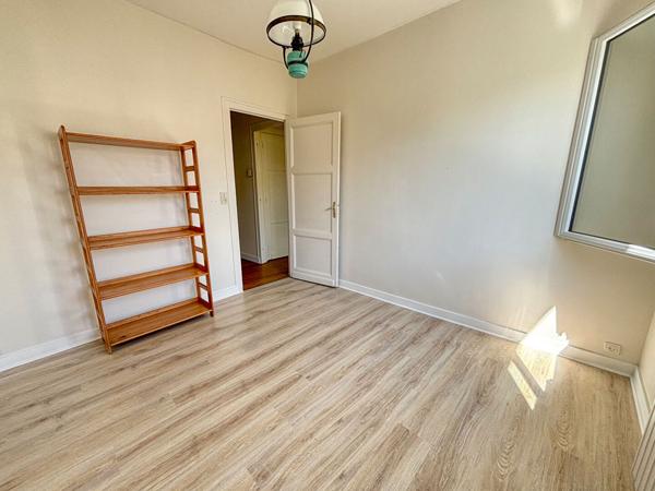 17200 ROYAN ensemble de deux appartements