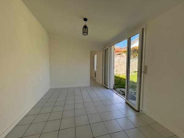 17200 ROYAN ensemble de deux appartements