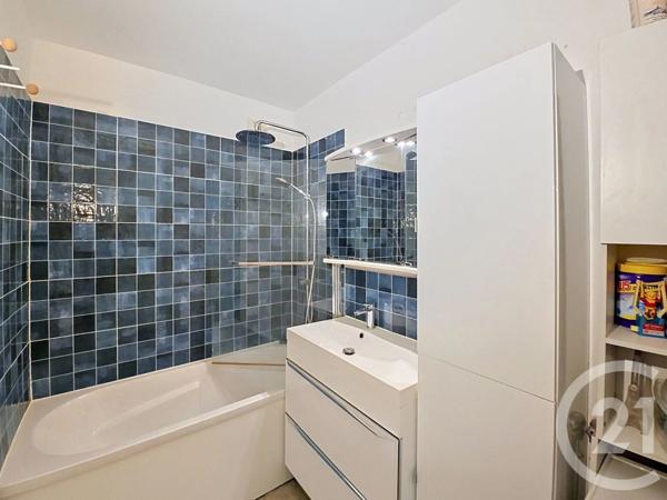 Appartement F3 à vendre  3 pièces - 67,02 m 2   IVRY SUR SEINE  - 94