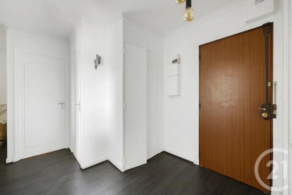 Appartement F3 à vendre  3 pièces - 67,02 m 2   IVRY SUR SEINE  - 94