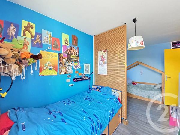 Appartement F3 à vendre  3 pièces - 67,02 m 2   IVRY SUR SEINE  - 94