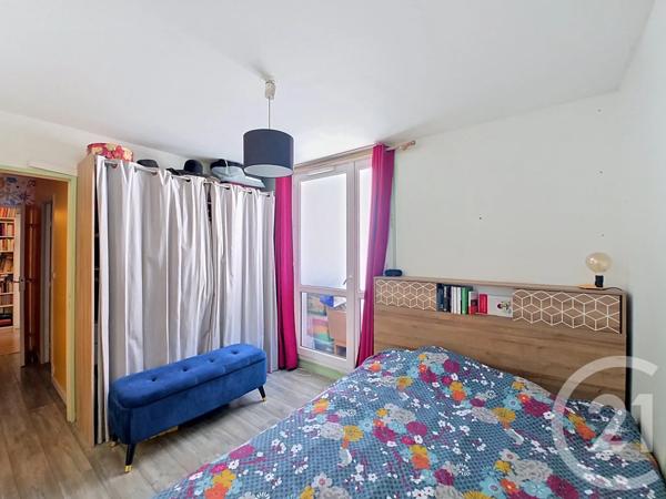 Appartement F3 à vendre  3 pièces - 67,02 m 2   IVRY SUR SEINE  - 94