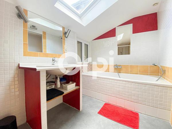 Maison à vendre    6 pièces •  Allonnes