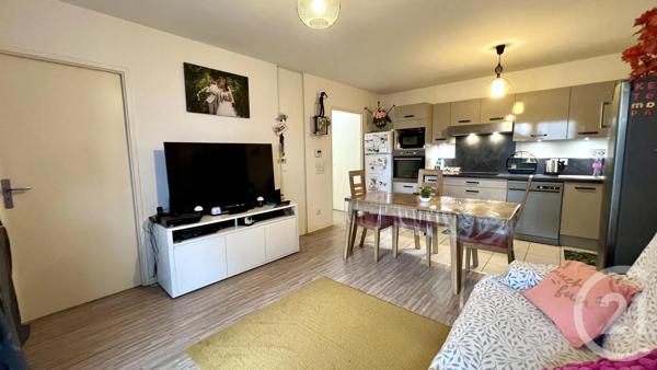 Appartement F3 à vendre  3 pièces - 63 m 2   CERGY  - 95