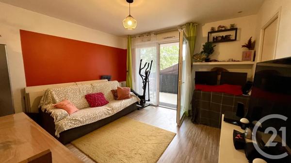 Appartement F3 à vendre  3 pièces - 63 m 2   CERGY  - 95