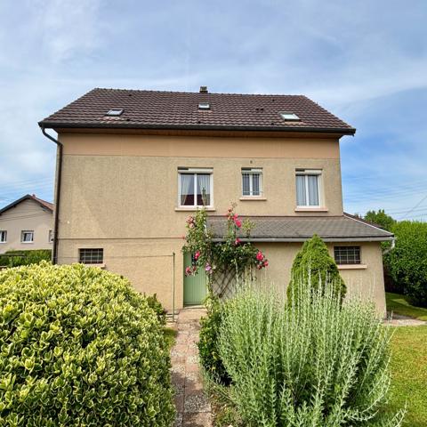 Maison
                                                                                                                                                                                                                                                                                                                        7 pièce(s)                                                                                                                                                                                                          5 chambre(s)                                                                                                                                                                                                          175  m²