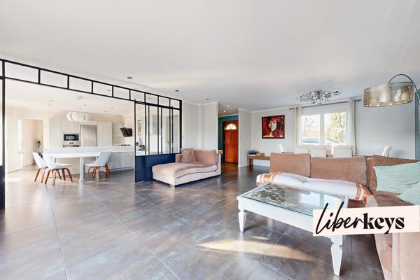 Magnifique maison de standing, lumineuse, 5 chambres, piscine, terrasse et jolie terrain  | avenue Général Leclerc | 69300 Caluire et Cuire 