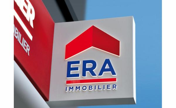 SAINT-JULIEN. IMPASSE DU MAROC. VILLA 7/8 pièces avec Piscine.