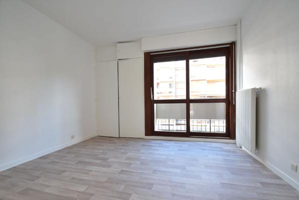 A LOUER- ANGERS DOUTRE/ RUE ST NICOLAS - APPARTEMENT T3