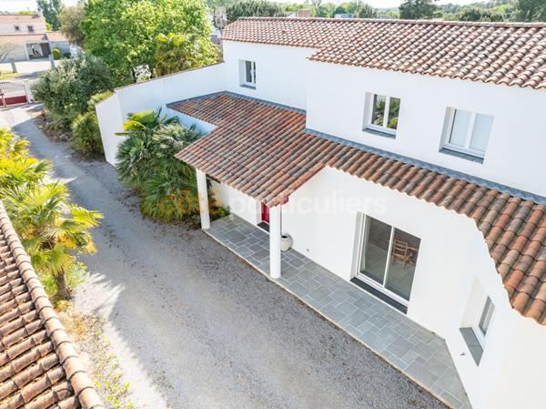 Vente
                Maison231,87 m² - 8 Pièces -
                    SAINT HILAIRE DE RIEZ (85270)