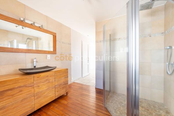 Vente
                Maison231,87 m² - 8 Pièces -
                    SAINT HILAIRE DE RIEZ (85270)