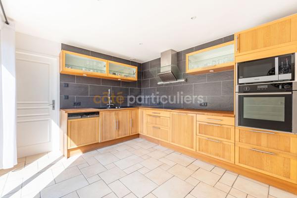 Vente
                Maison231,87 m² - 8 Pièces -
                    SAINT HILAIRE DE RIEZ (85270)