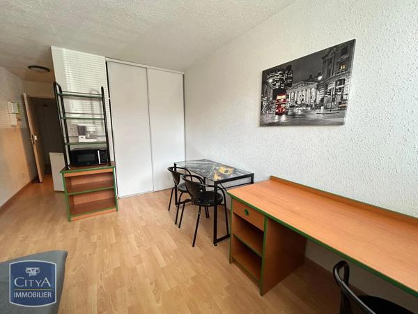 Appartement à louer 1 pièce 20.19m² Valenciennes (59300)