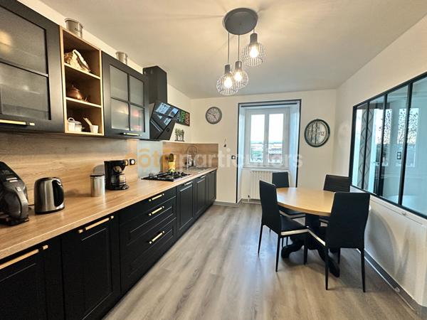 Vente Maison98 m² - 3 Pièces - SANSSAC L EGLISE (43320)