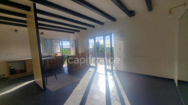 A louer - Local commercial en duplex - Fort de France - Quartier didier