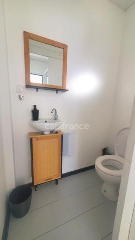 A louer - Local commercial en duplex - Fort de France - Quartier didier