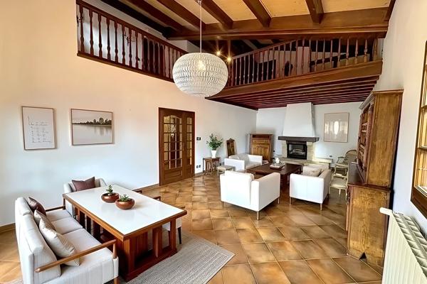 Maison Sète 7 pièces 242 m² + dépendance