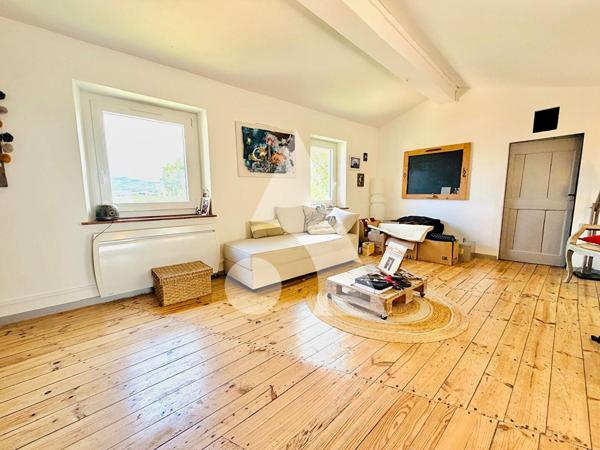 Maison 8 pièces 260 m2
