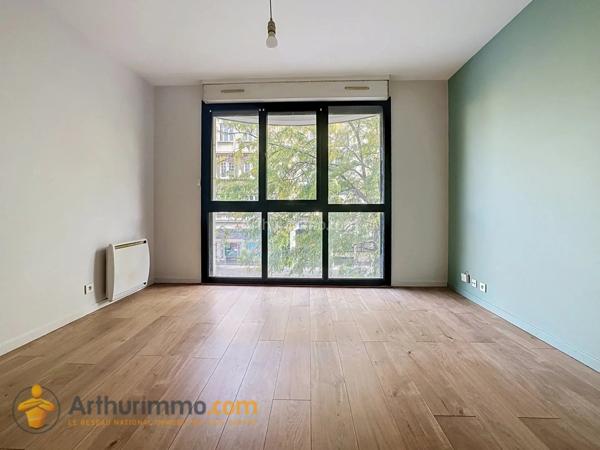 Vente                                                      Appartement
                        
                     2 pièces                      44 m2                     à Reims
