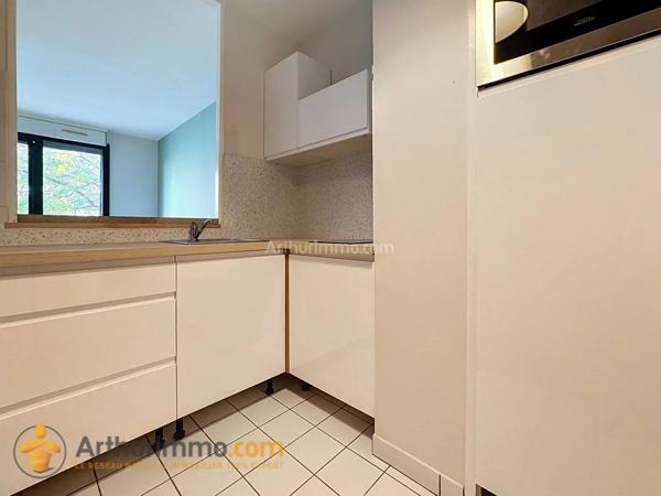 Vente                                                      Appartement
                        
                     2 pièces                      44 m2                     à Reims
