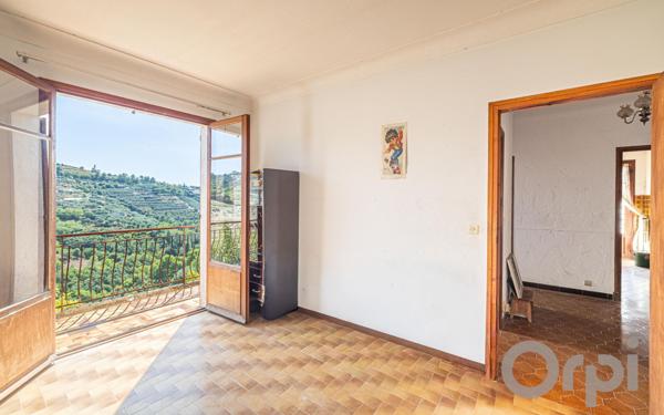 Maison à vendre    5 pièces • 139 m2 Nice