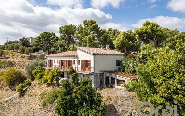 Maison à vendre    5 pièces • 139 m2 Nice