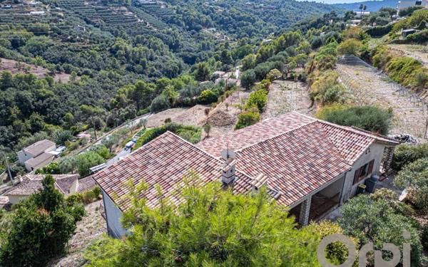 Maison à vendre    5 pièces • 139 m2 Nice