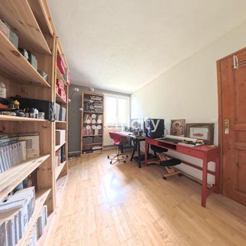 Appartement
         3 pièces
        - 54 m²