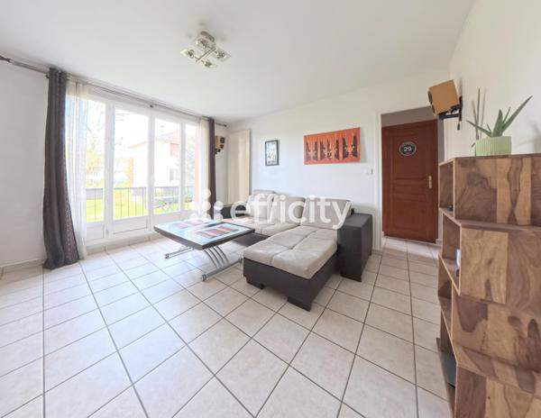 Appartement
         3 pièces
        - 54 m²