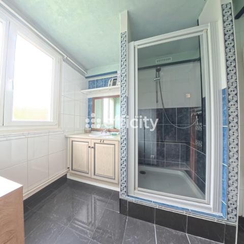 Appartement
         3 pièces
        - 54 m²