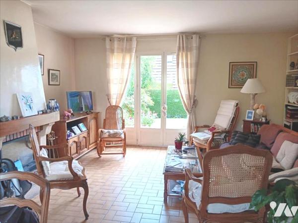 AGREABLE PAVILLON DE 104 m² PROCHE TOUTES COMMODITES