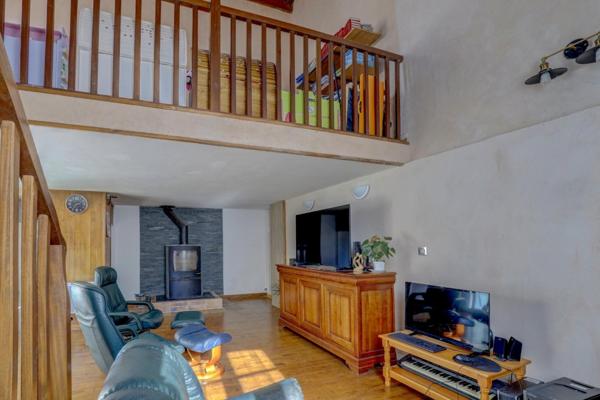 Maison à LESCURE-D'ALBIGEOIS, 81380 - 4 pièces 150m²