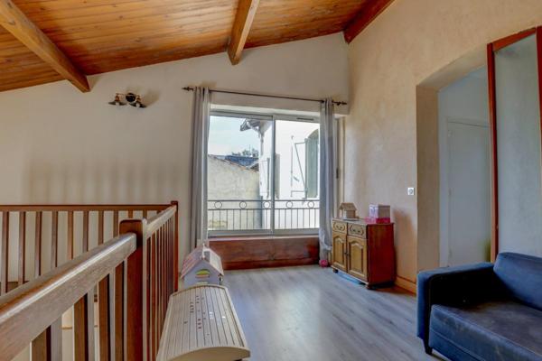 Maison à LESCURE-D'ALBIGEOIS, 81380 - 4 pièces 150m²