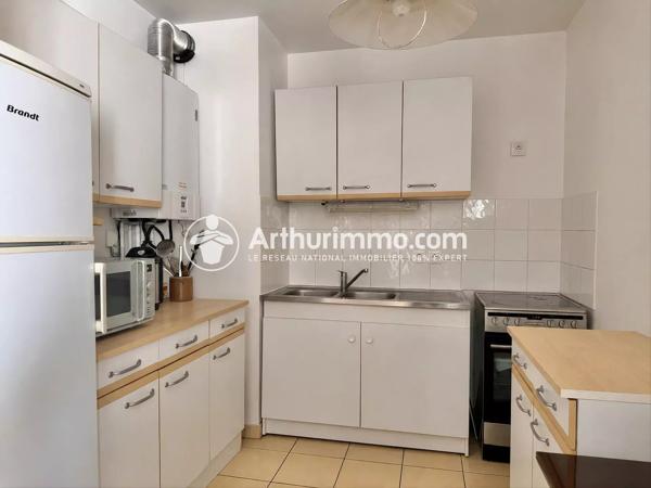 Vente                                                      Appartement
                        
                     3 pièces                      65 m2                     à Saint-Germain-Lès-Corbeil