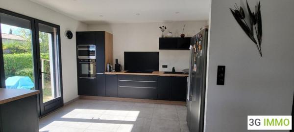 Vente / Maison de plain-pied à Brue-Auriac (83119)