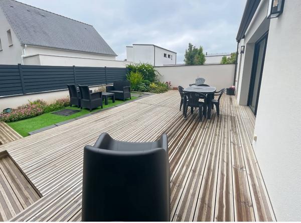 Saint-Avé (56890) Maison 5 pièces moderne.