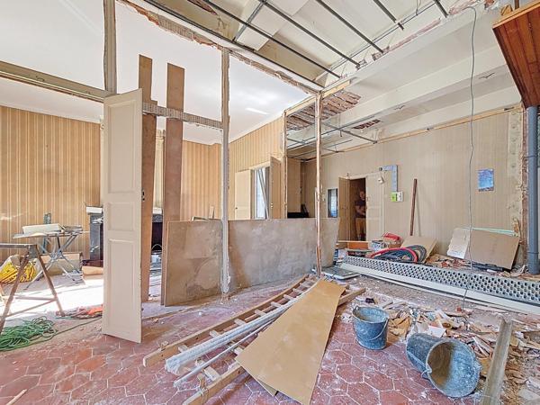 Bédarieux – Deux plateaux bruts à aménager – Copropriété à faibles charges