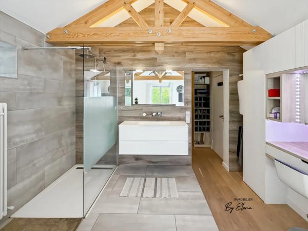 Villa d’architecte rénovée – Golf de Bussy – Plain-pied – 5 chambres – RER A à pied - Bussy-Saint-Georges - à vendre