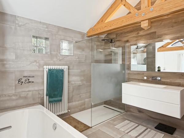 Villa d’architecte rénovée – Golf de Bussy – Plain-pied – 5 chambres – RER A à pied - Bussy-Saint-Georges - à vendre