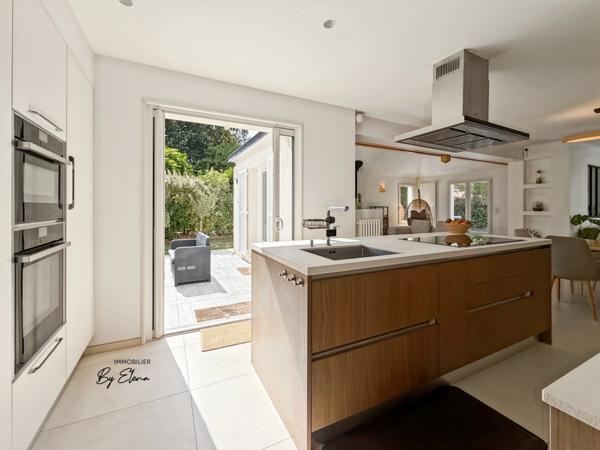 Villa d’architecte rénovée – Golf de Bussy – Plain-pied – 5 chambres – RER A à pied - Bussy-Saint-Georges - à vendre