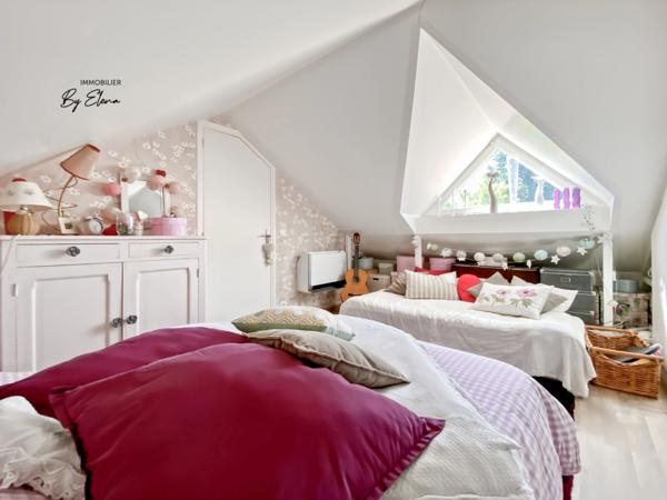 Villa d’architecte rénovée – Golf de Bussy – Plain-pied – 5 chambres – RER A à pied - Bussy-Saint-Georges - à vendre