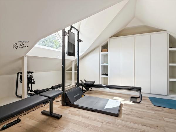 Villa d’architecte rénovée – Golf de Bussy – Plain-pied – 5 chambres – RER A à pied - Bussy-Saint-Georges - à vendre